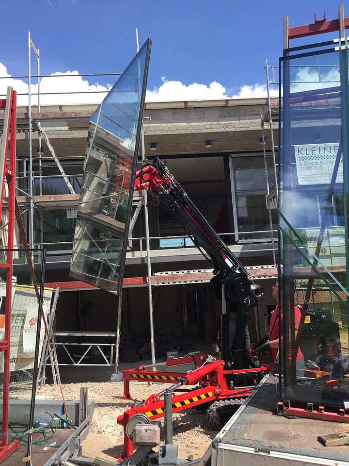 Glasmontage mit Glasboy Glasmontage mit Glasboy